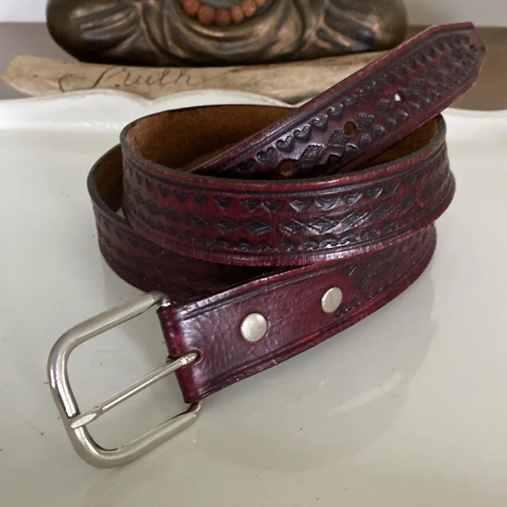 Vintage Men’s Brown Leather Belt - Size 50